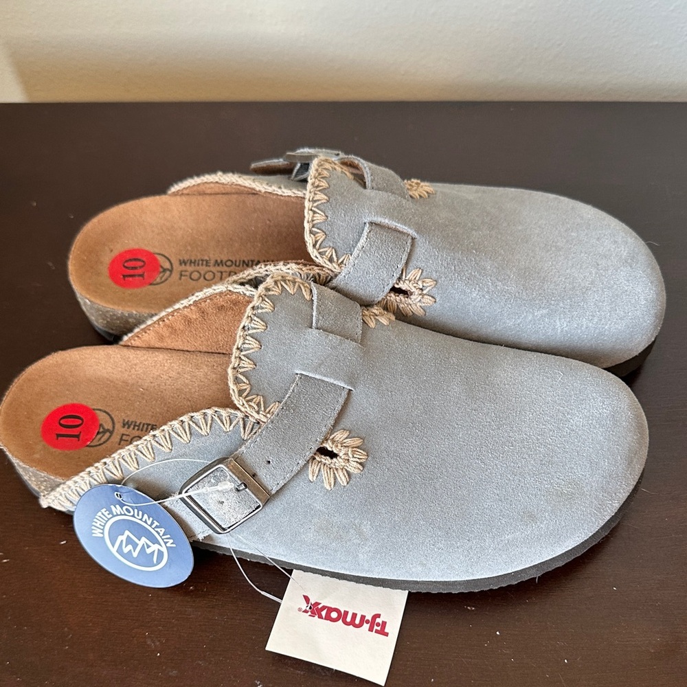 White Mountain Light Blue Suede Buckle Clogs